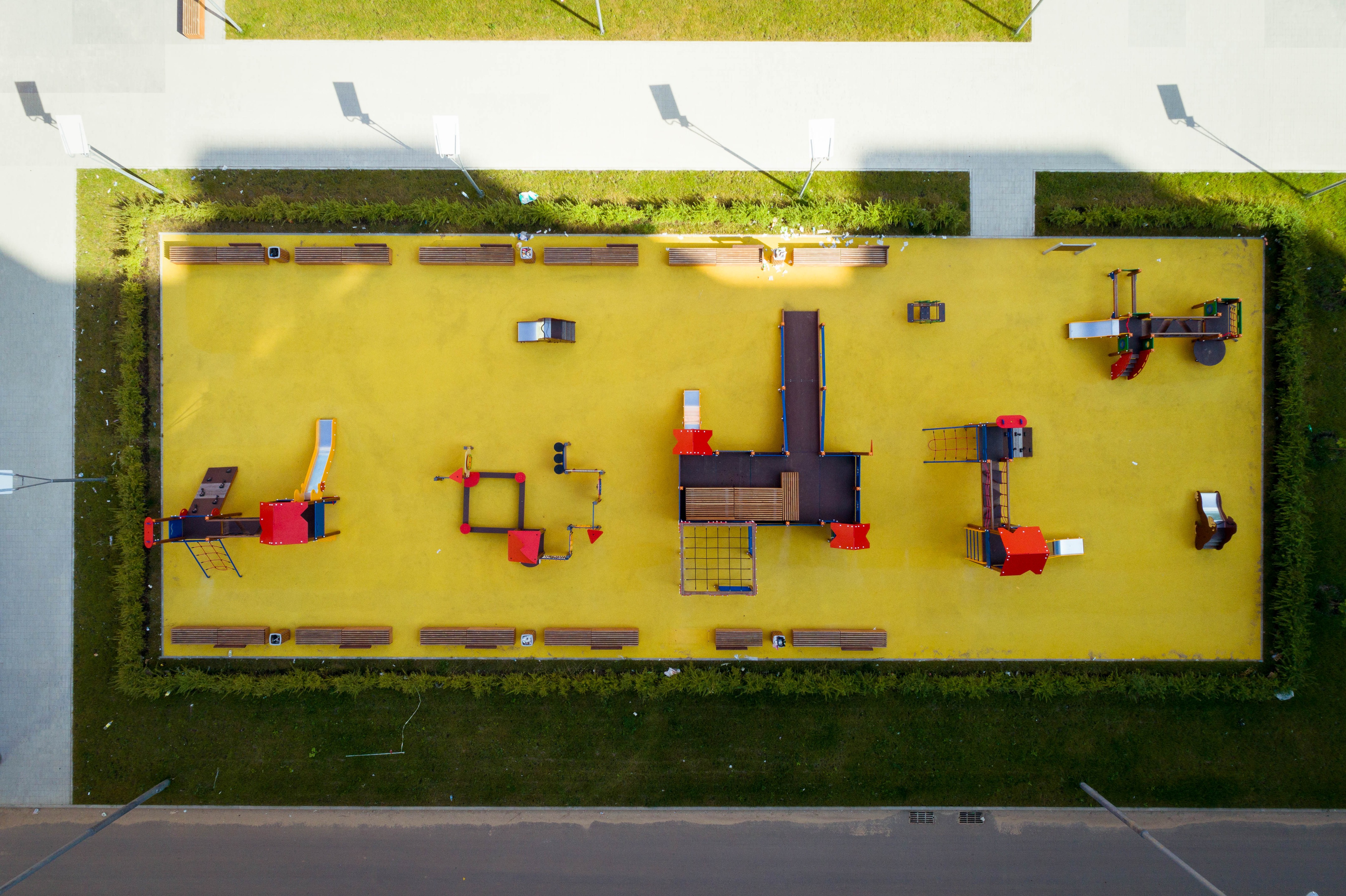 莫斯科郊区新住宅区 | 多彩立面与人性化公共空间的融合-19