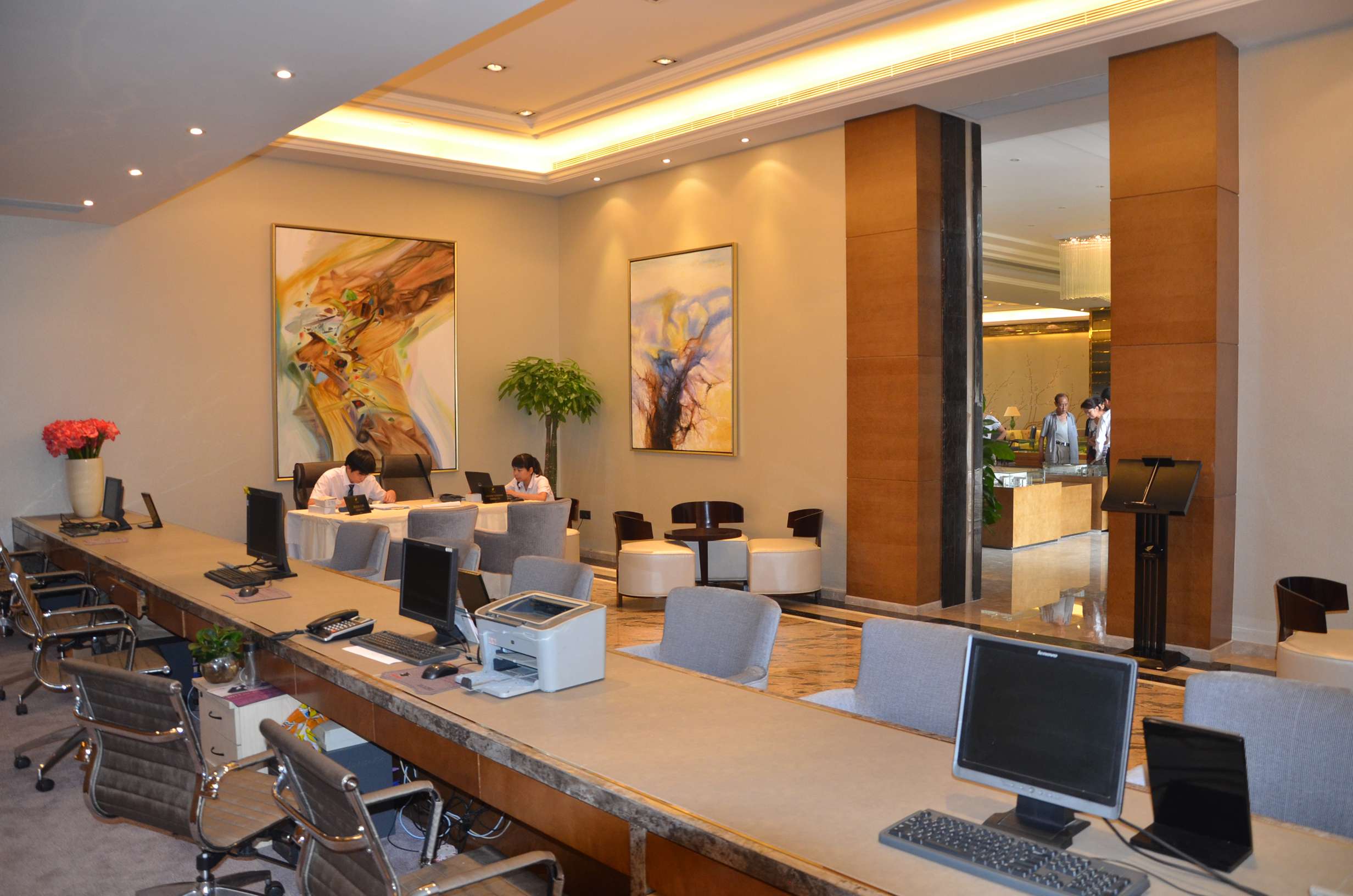 梁志天  西安雅居乐国际售楼部完工图片-19