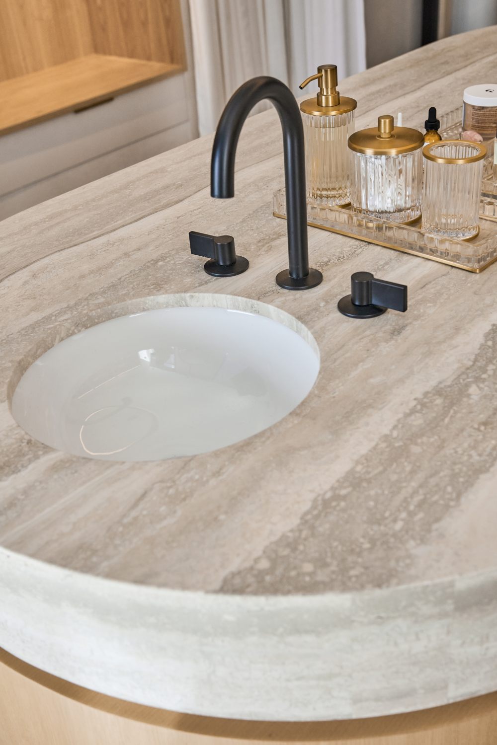 圣莫尼卡的树胶体验店 | Rapt Studio 设计的现代总部-35