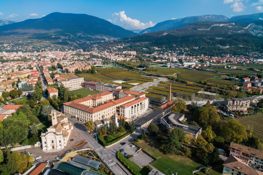 制造 · 绿色创新工厂 · 范围 B-43