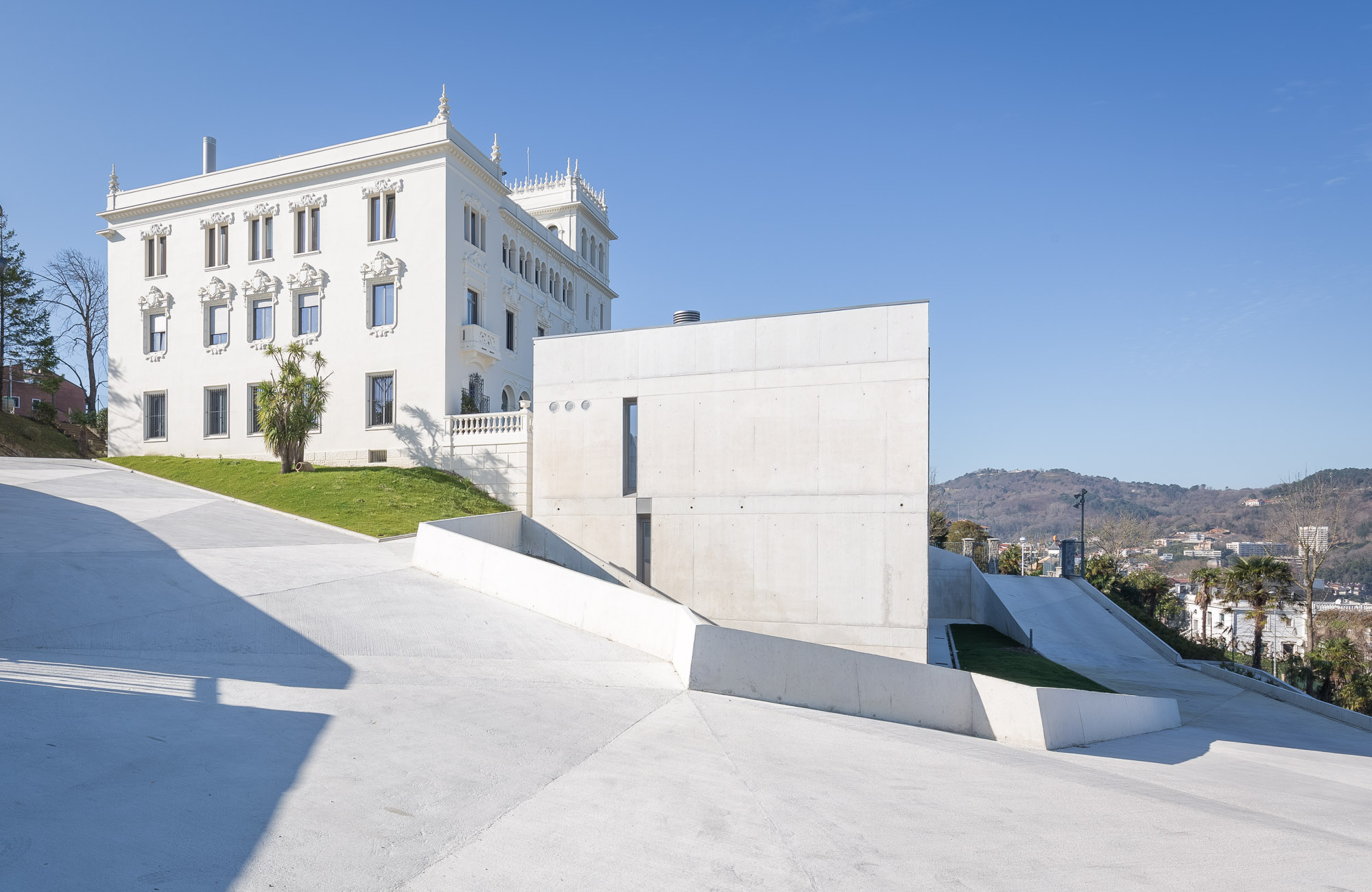 西班牙圣塞巴斯蒂安 20 世纪宫殿改建成学生宿舍楼-21