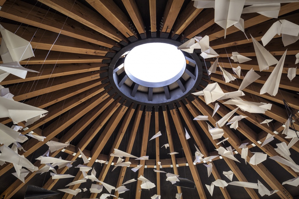 天空小屋 · 模块化建筑的可持续山地住宅-22