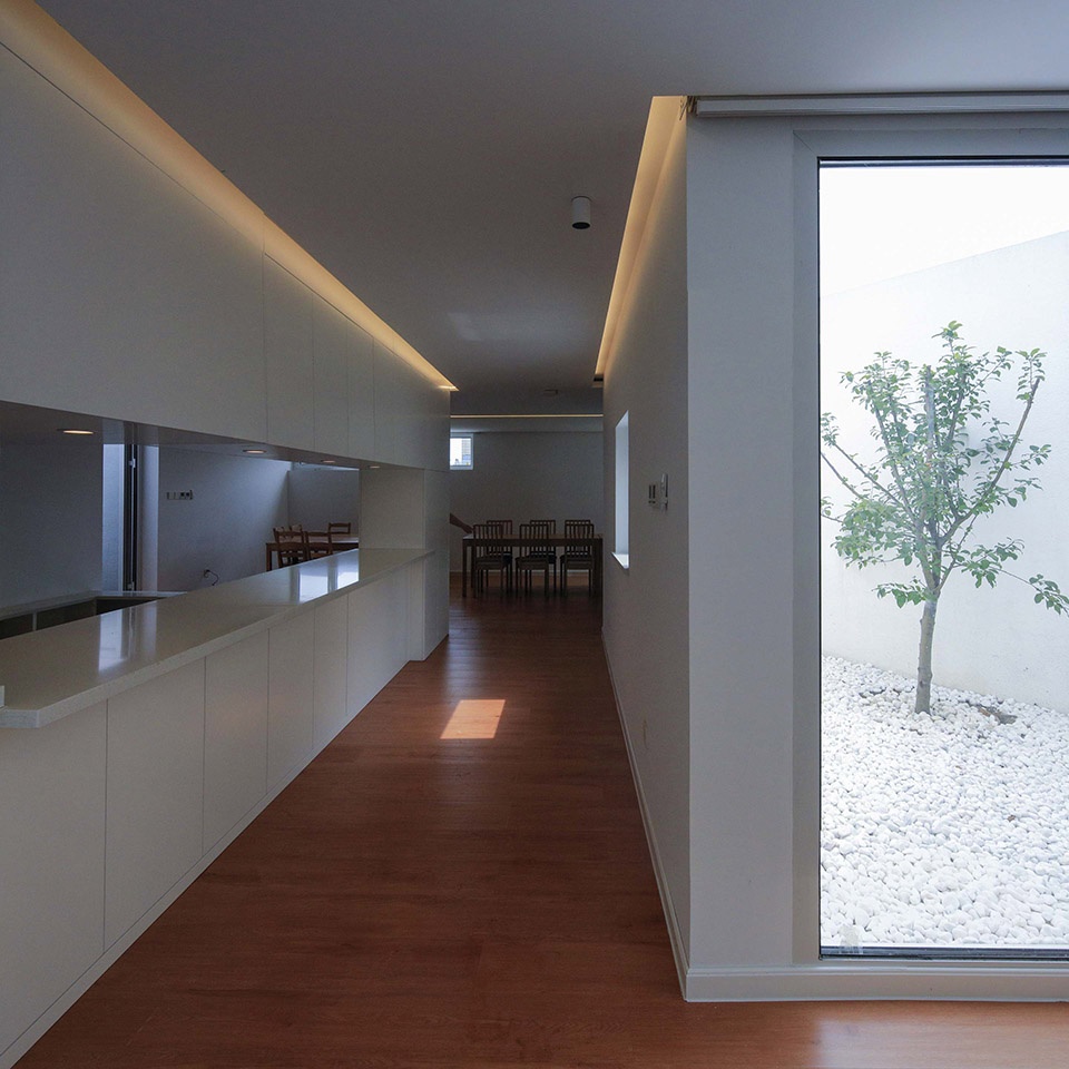 科技办公楼屋顶景观员工之家-28