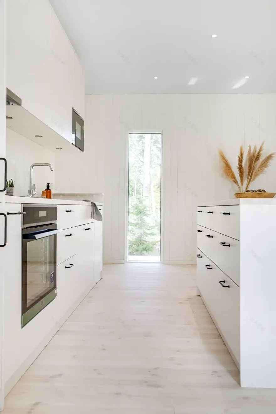 北欧简约风木质海滨别墅-8