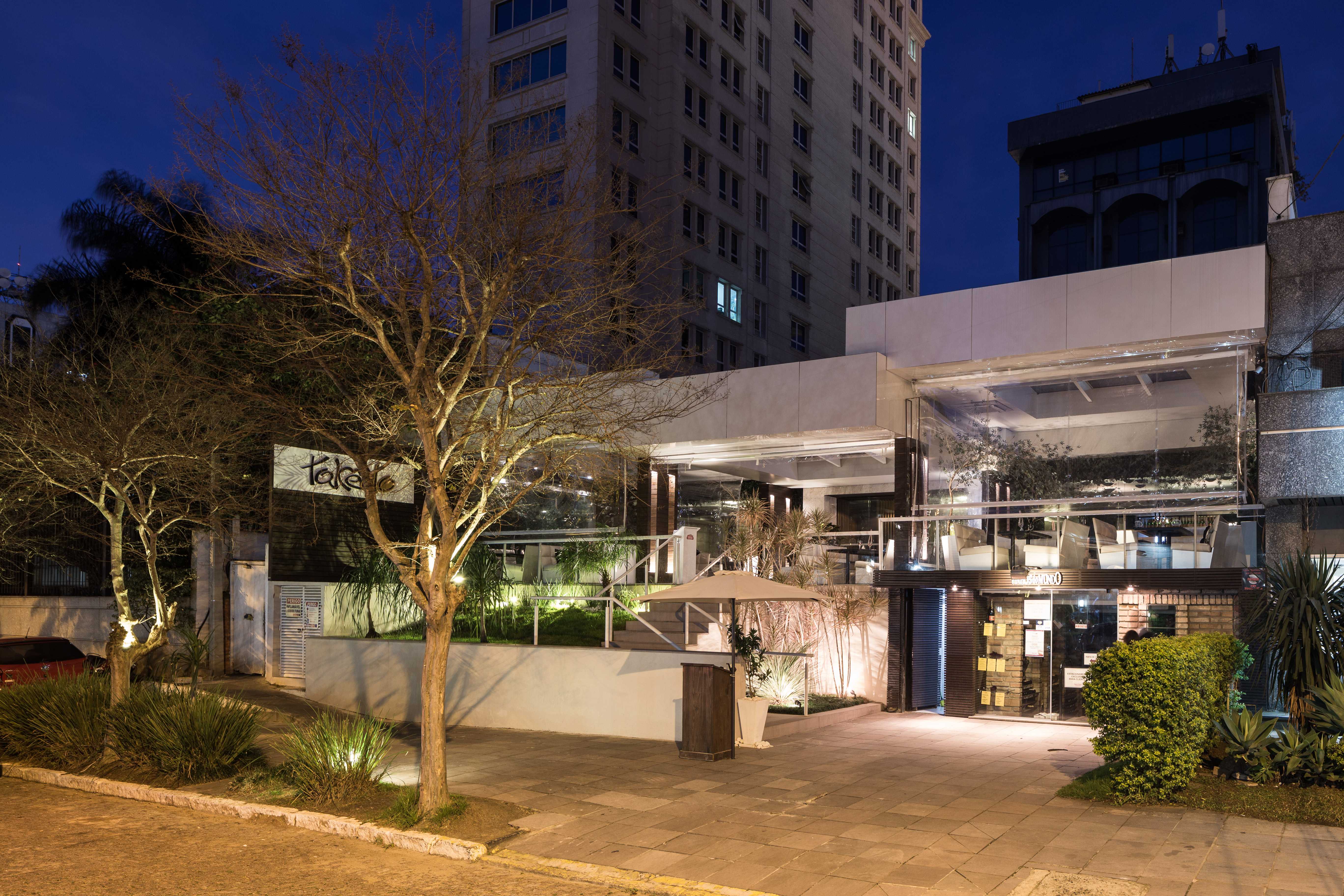 日本现代料理餐厅 Takedo 的精致室内设计-10