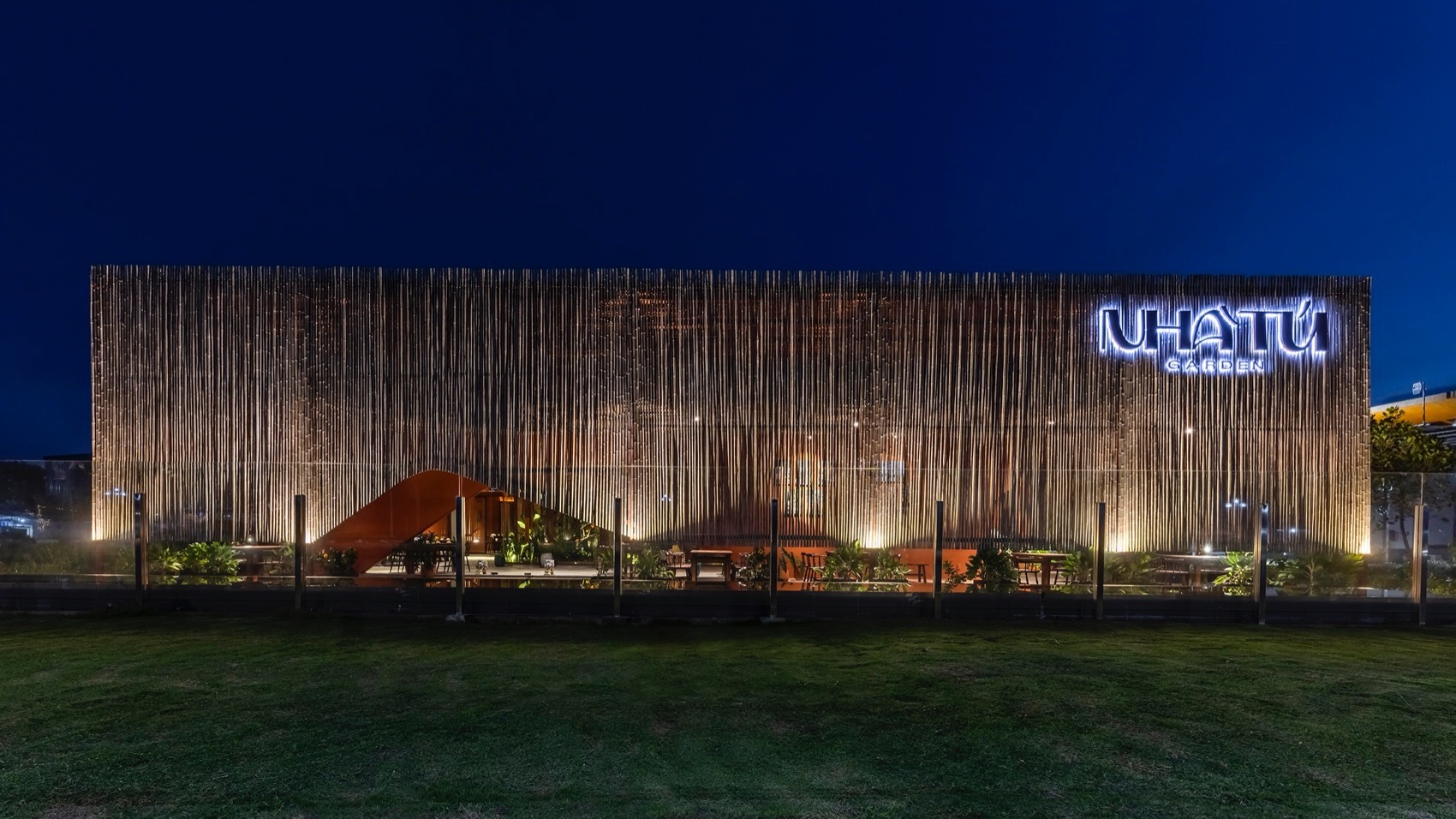 Nhà Tú花园餐厅丨越南丨Long Nguyen Design-139