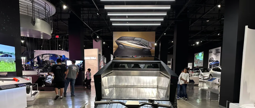 Linear Museum Lighting Design for Tesla Cybertruck-3