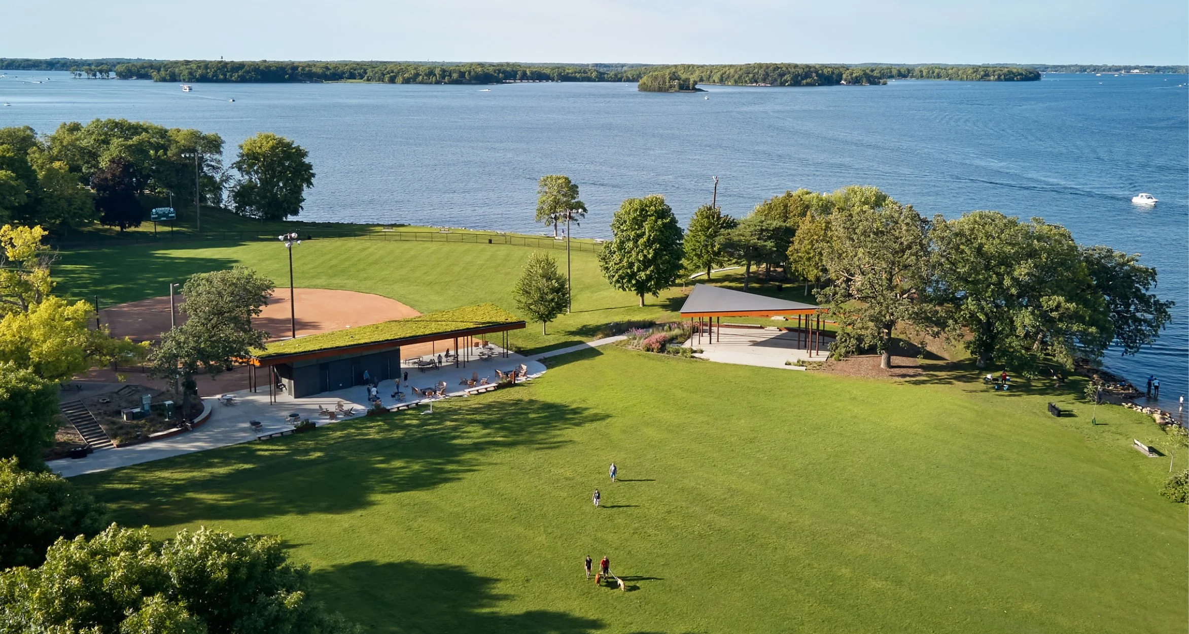 埃尔西奥公共区域（注：celsior作为生僻词，若这是特定名称，E·celsior 可能是个性化的拼写，以上埃尔西奥为音译，Commons 常见义为公共区域 ） 丨美国丨VJAA-7