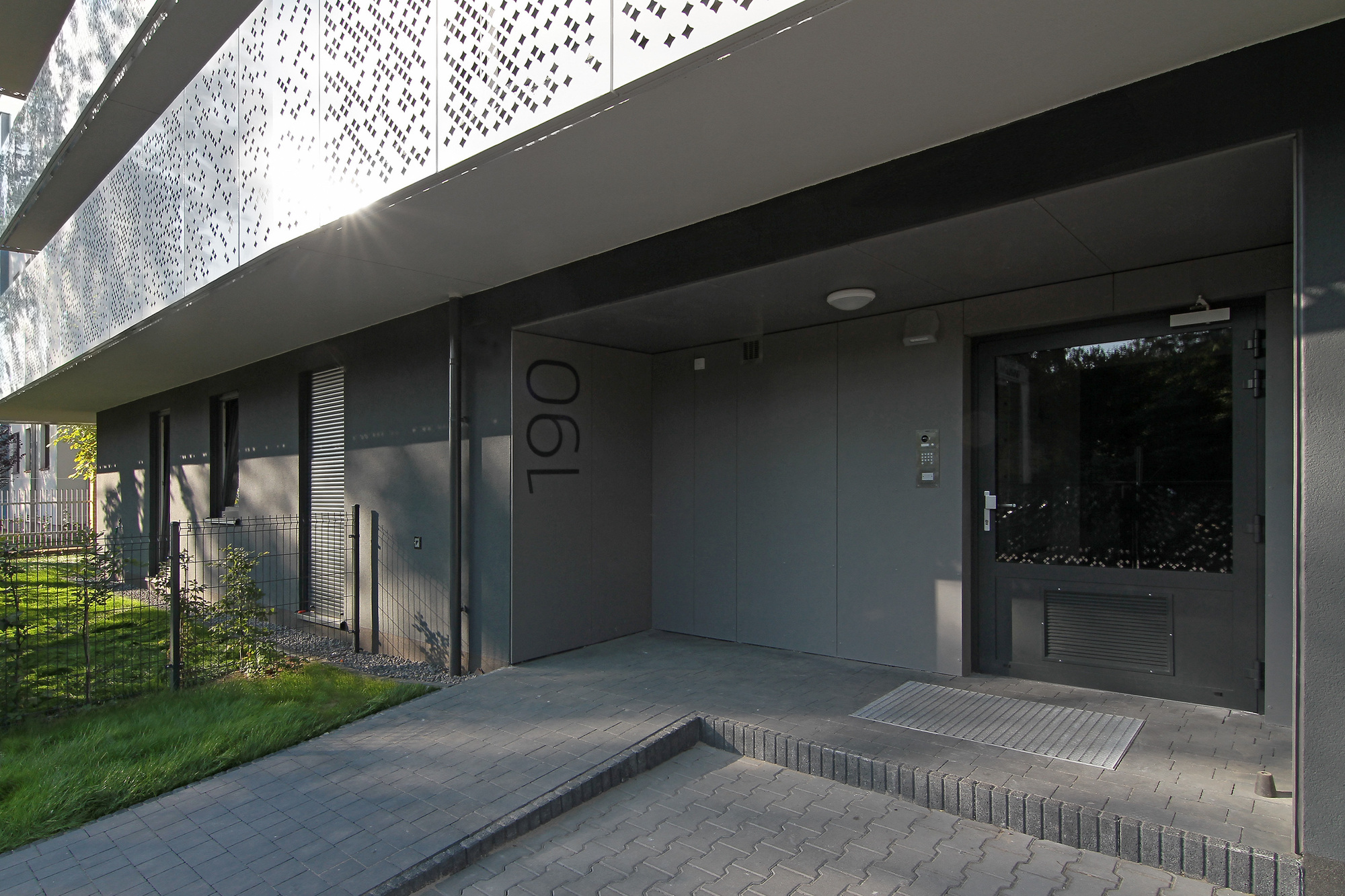 波兰 Neostudio Architekci 公寓建筑 | “高层露台”的多功能住宅设计-17