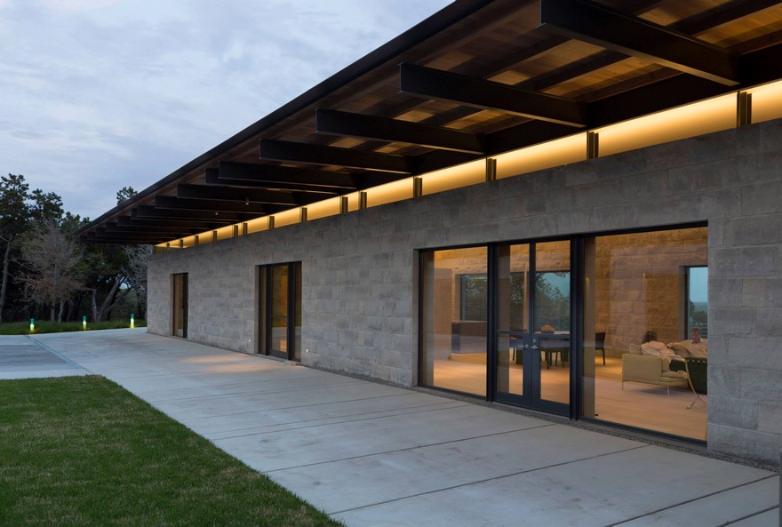 Elegant Home with the Sensibilities of an Art Museum: Hollowcat Wild-18