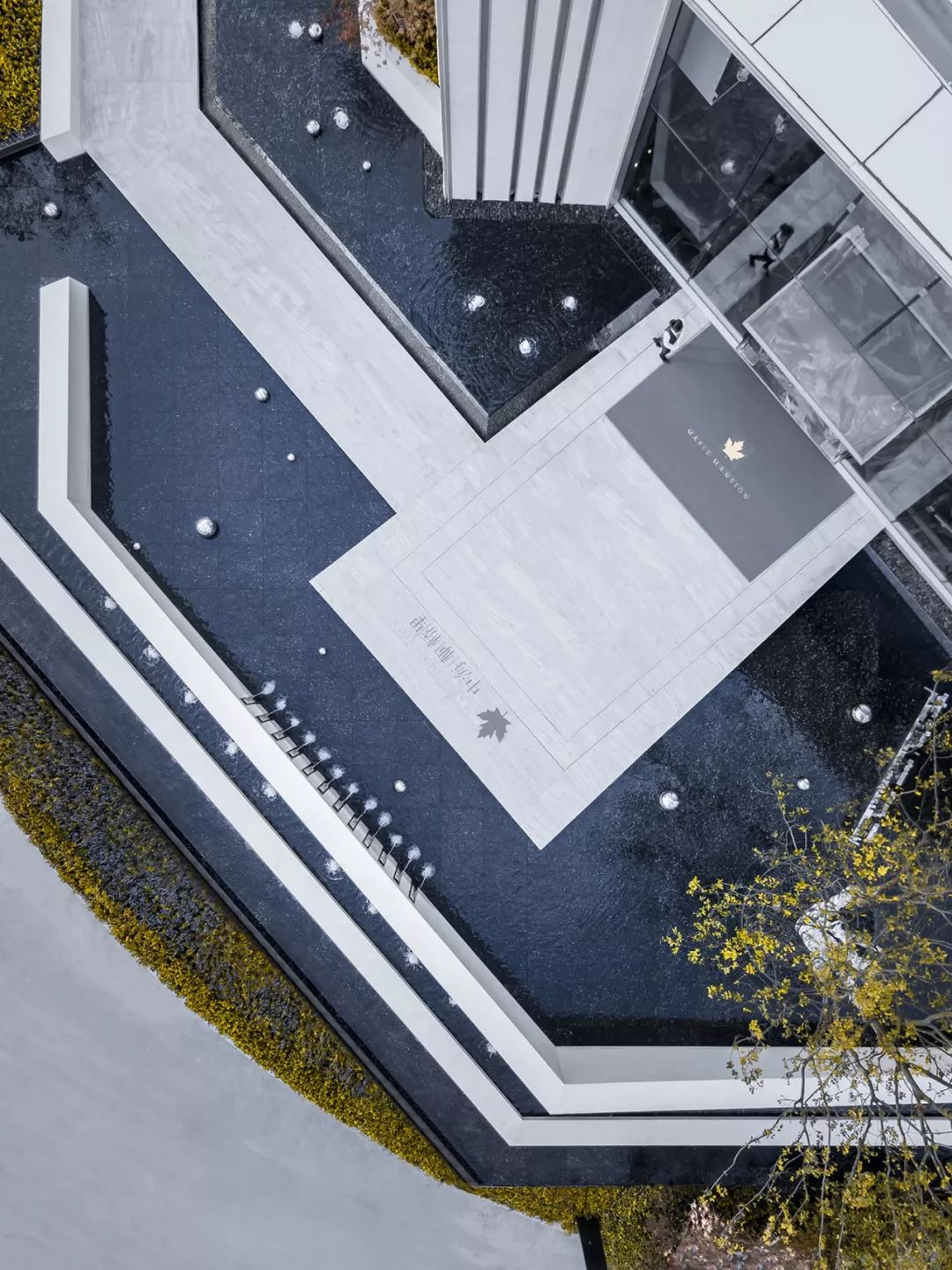 一个约一千平狭小的三角空间 | 中海 · 枫桥里-1