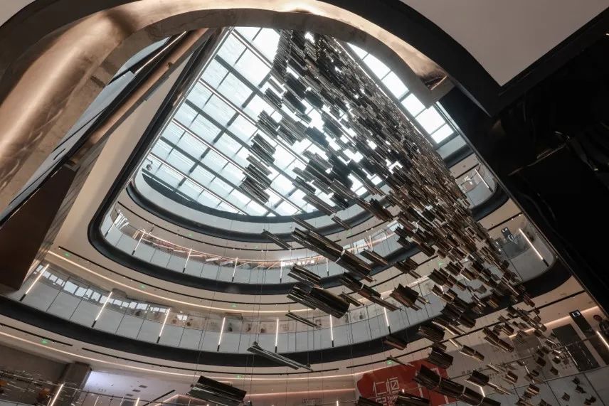 中免海口国际免税城室内艺术品装置商业软装项目丨中国海口丨靳朝晖设计-30