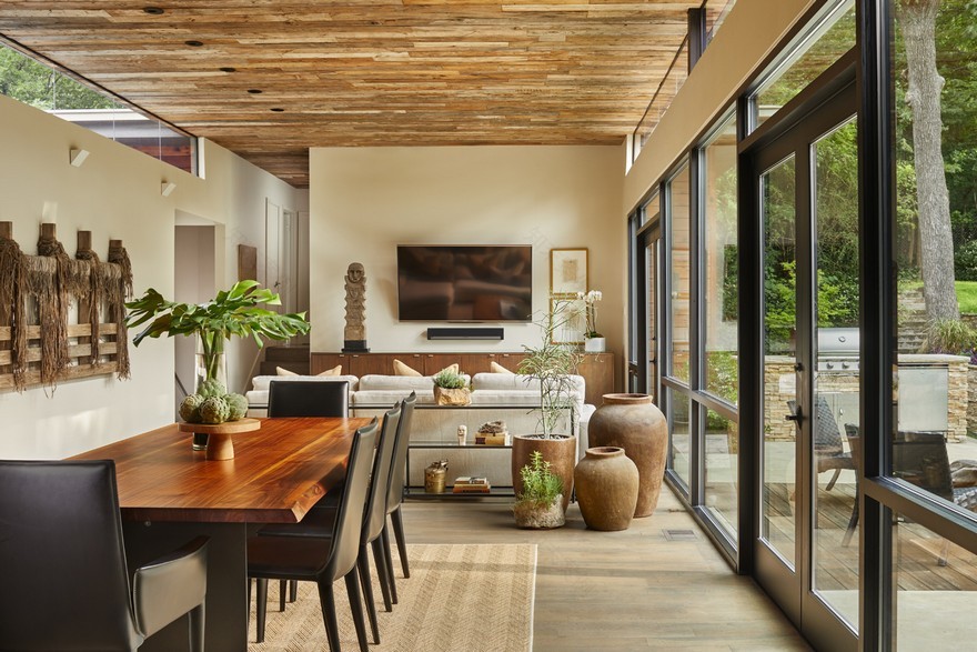 Complete Redesign of a Dilapidated 1950s Split-Level Home in Dallas-8