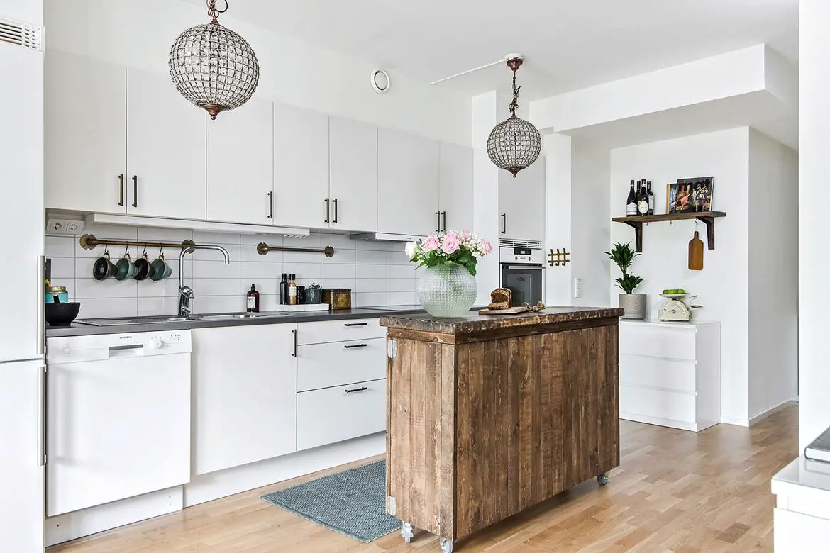 工业风玻璃隔间，打造舒适一室公寓-9