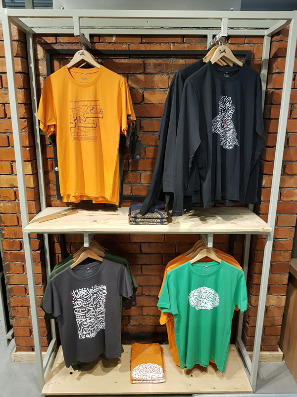 Zuqaq13 服装店室内设计与施工丨URBANO 团队-8