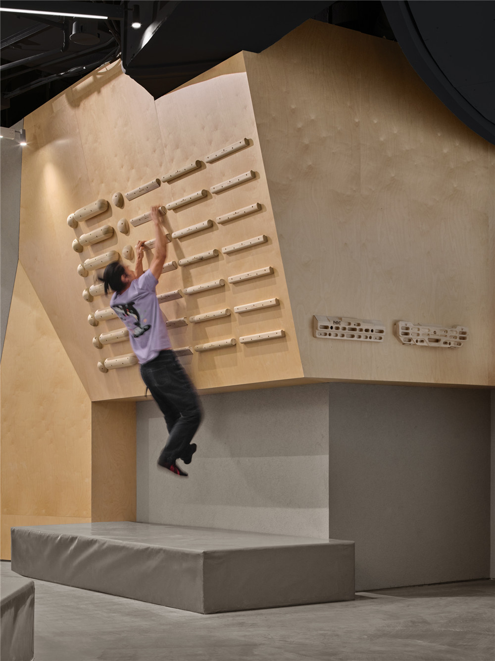 TA山攀岩首店丨中国上海丨YDESIGN奕檐建筑-34