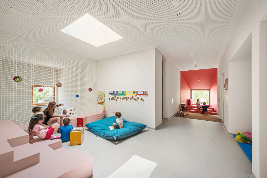 罗斯劳夫幼儿园和托儿所丨意大利丨feld72-29