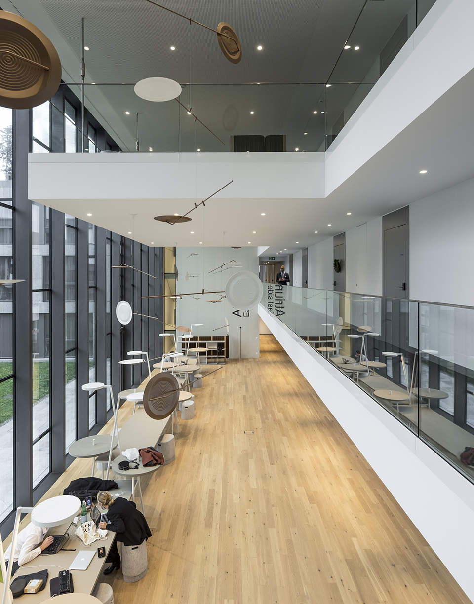 瑞士 EHL 酒店管理商学院丨IttenBrechbühl-25