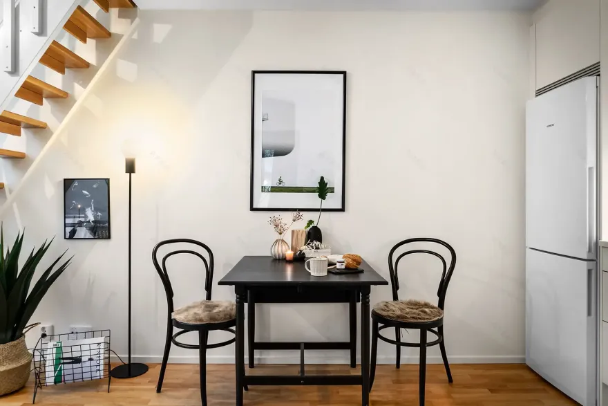 自然美景尽收眼底的 20 平米迷你玻璃屋-5