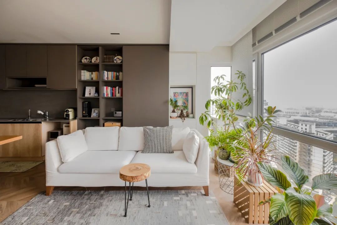 有爱之家 | 鱼骨拼地板++ 弧形外墙，100㎡住一狗二猫三人-29