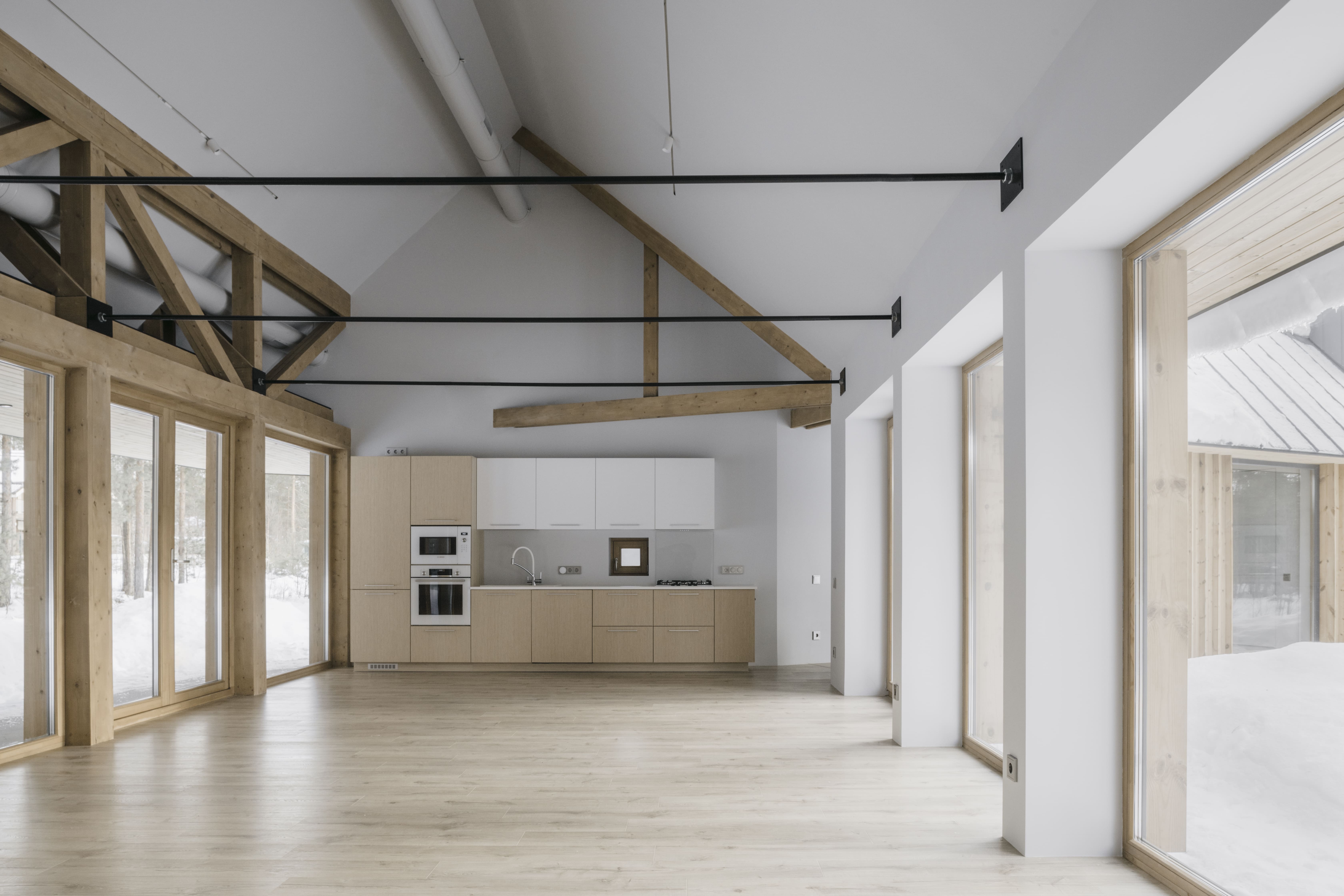 托架屋；支架屋（注：bracket有托架；支架等意思，这里结合具体语境可能会有更合适的表达，如果Bracket House是特定名称，可保持原样或根据其背景赋予更准确称呼 ） -29