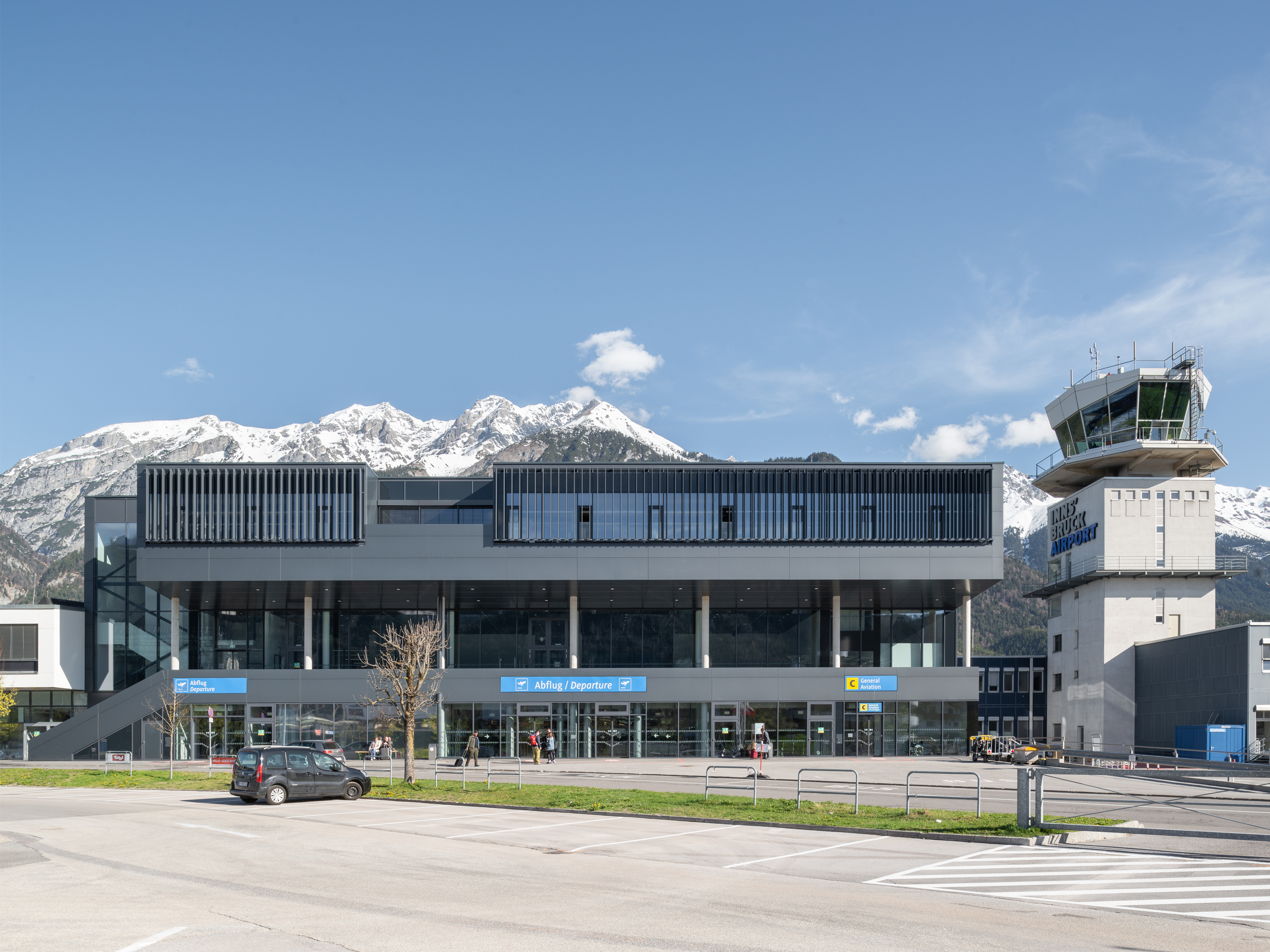 奥地利因斯布鲁克机场扩建-13