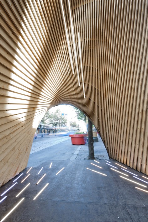 芬兰街头互动表演亭-9