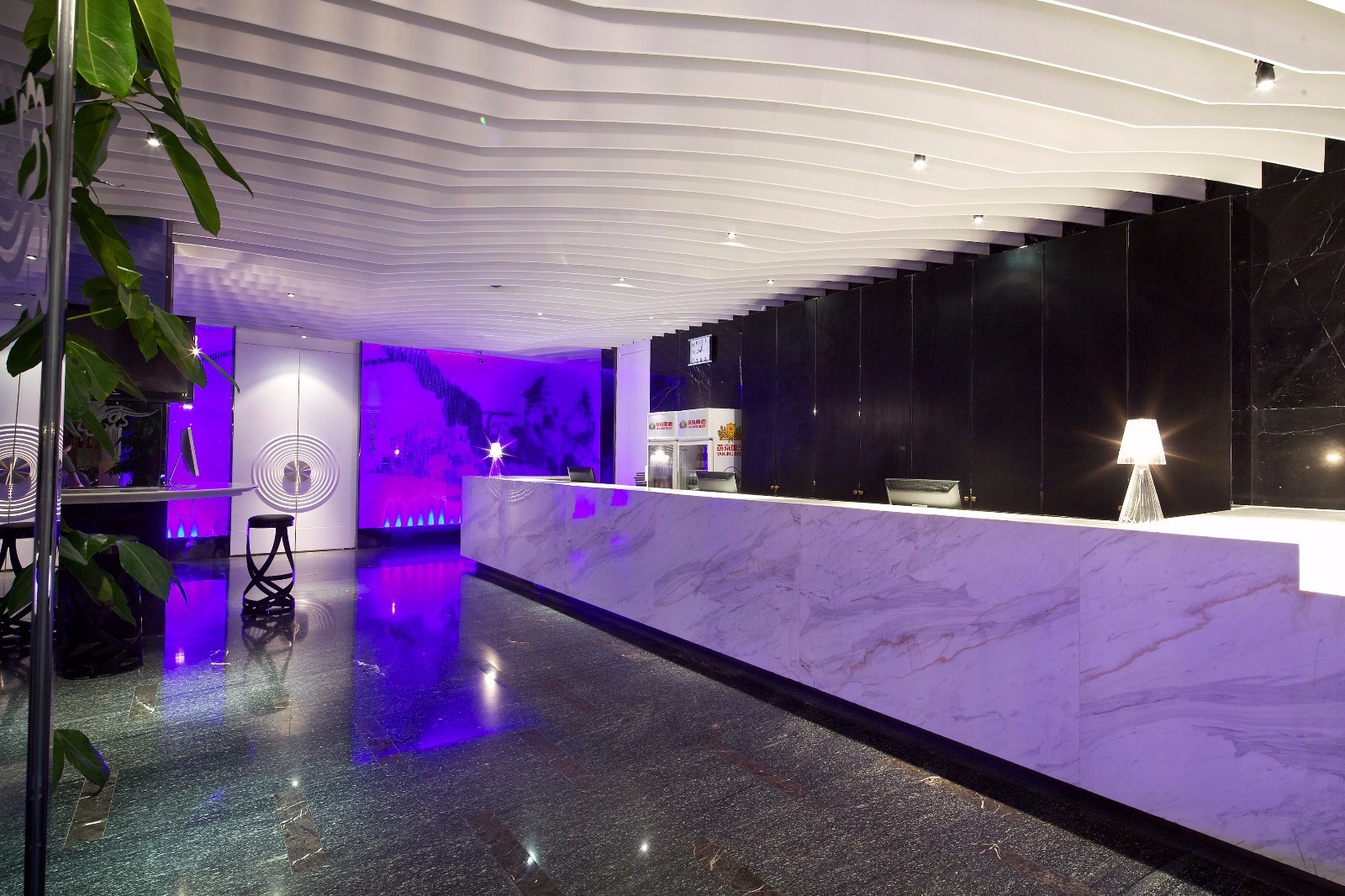 设计感十足的火锅店——“王家渡火锅”-3