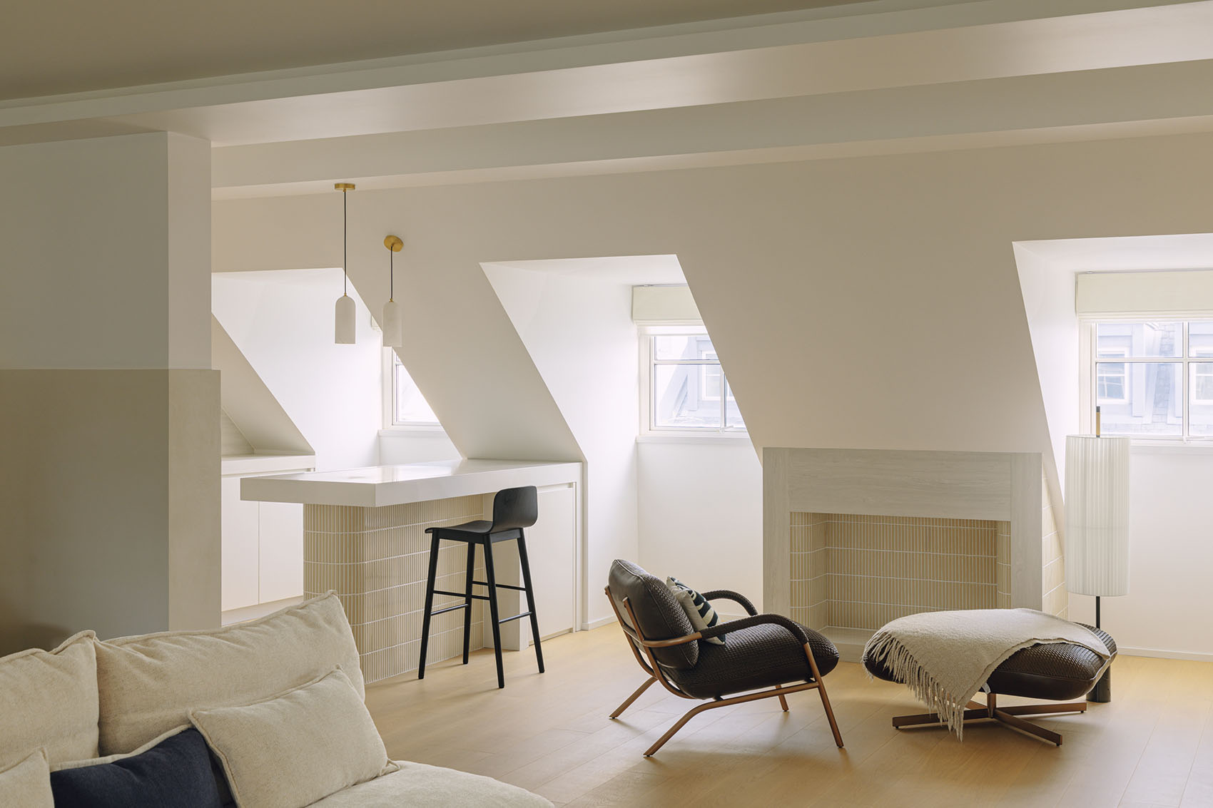 孟莎顶阁楼居所丨中国上海丨栖斯设计-13