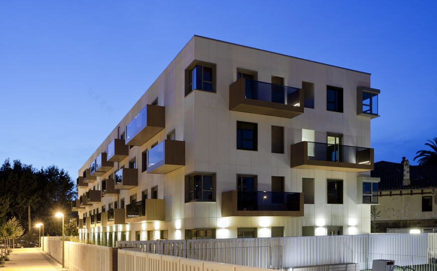 西班牙 Fadura 住宅——城市与自然的和谐交融-30