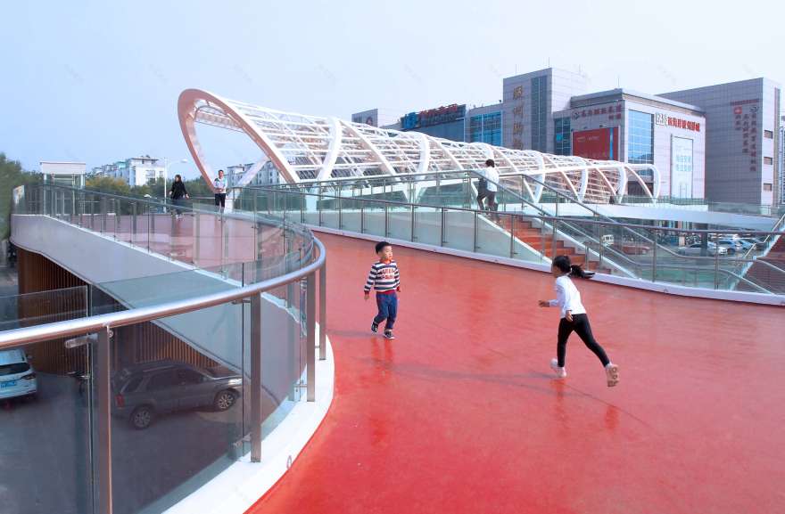 澳门路廊桥 | 多元自由的城市景观桥梁-32