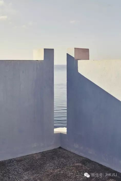 好魔幻！红蓝协奏曲——西班牙公寓设计-42