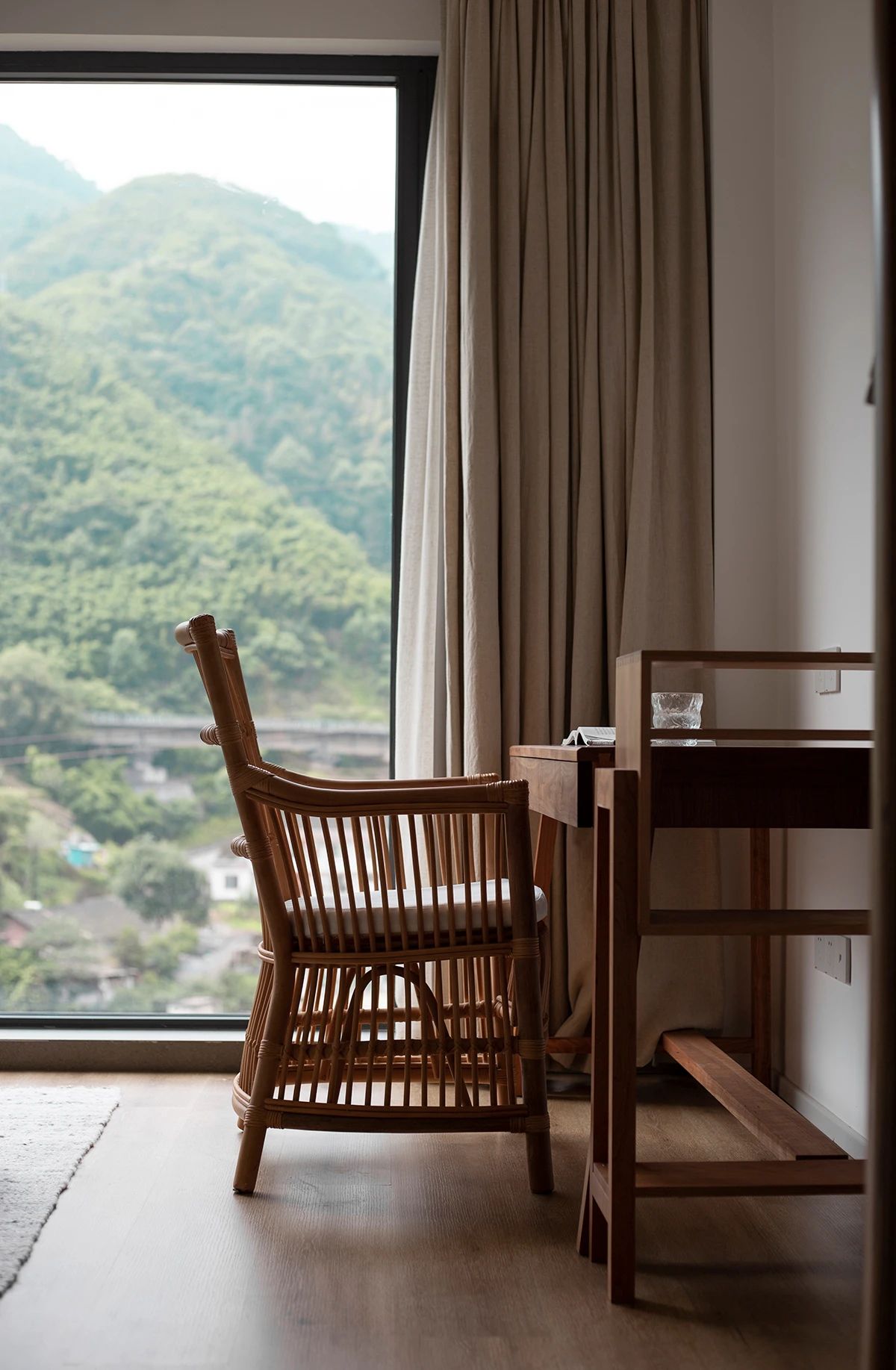 花痴的世界 · 川南小城住宅室内设计丨中国泸州丨境壹空间设计-17