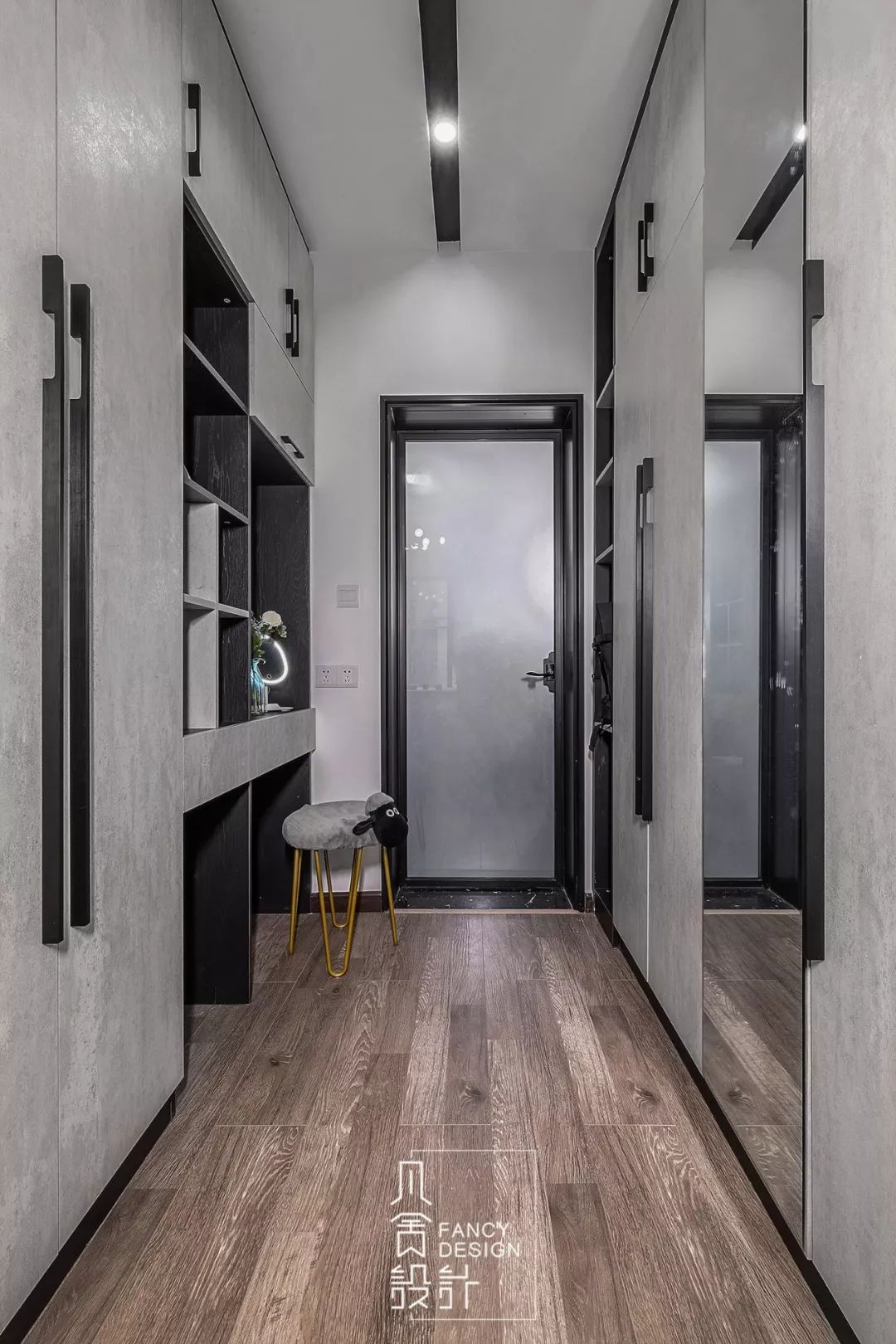 灰白镜遇实景 | 贵阳元琦林居现代简约之家-36