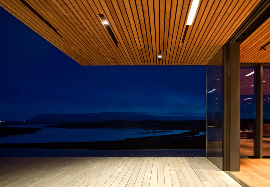 A Concrete Vacation Home as Minimal as a Gallery-30