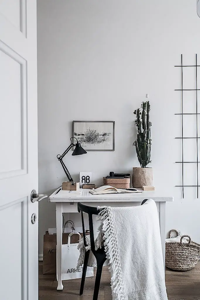 瑞典清新公寓，亚麻沙发引领家居风尚-11