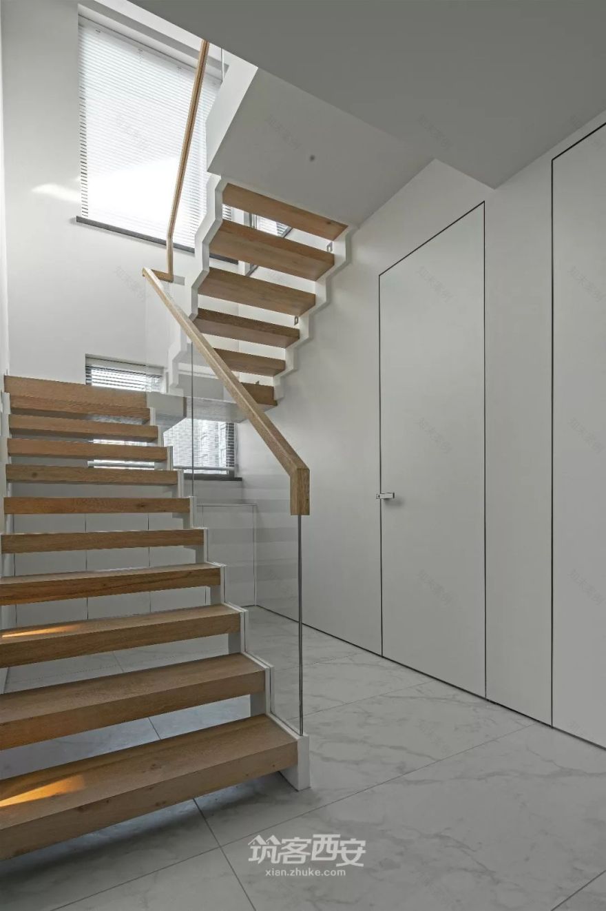 兰亭·望 | 李翔设计师的简约复式空间设计-49