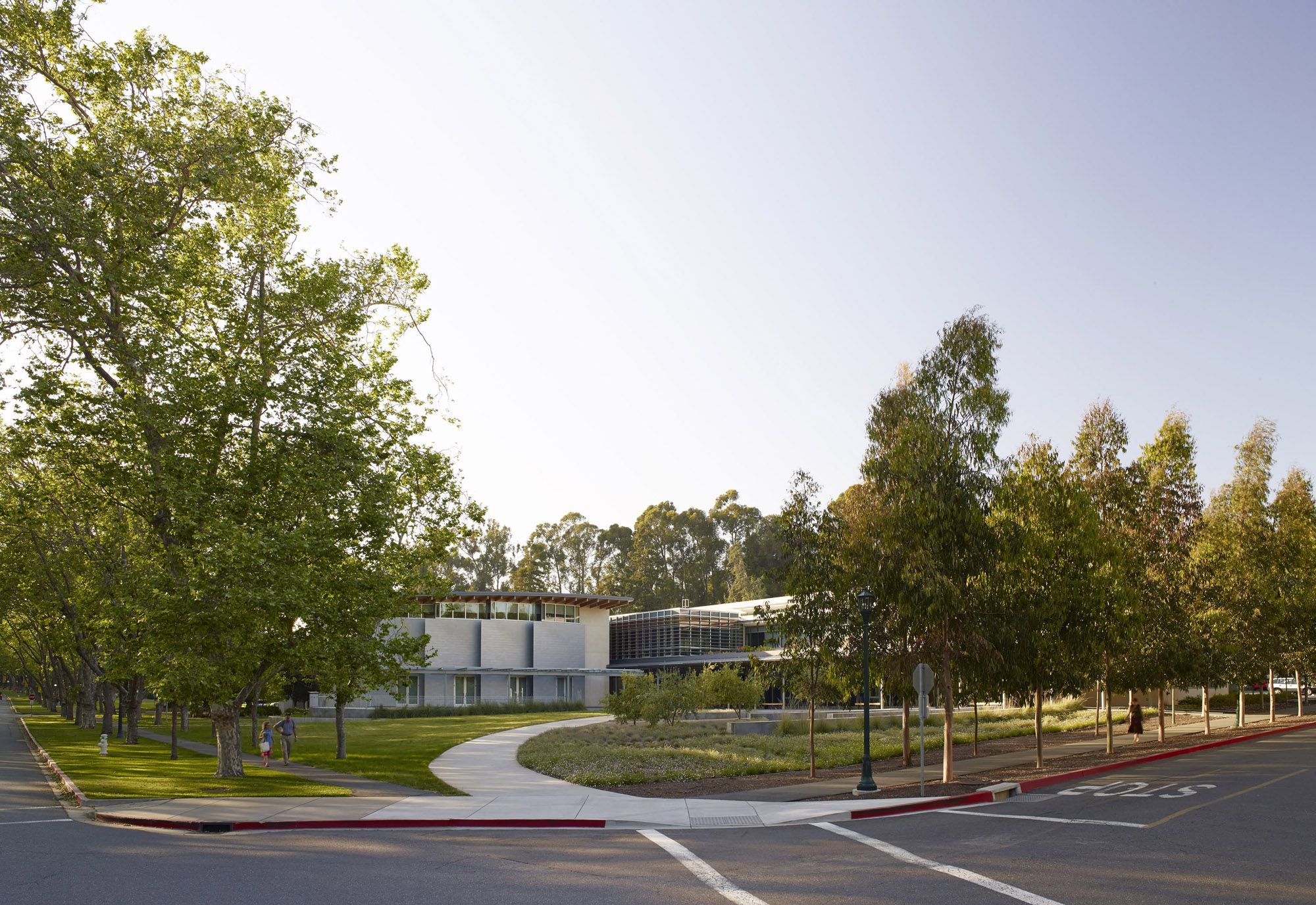 国密尔斯学院研究生院景观设计 mills college graduate school of business school by Lutsko Associates Landscape-1