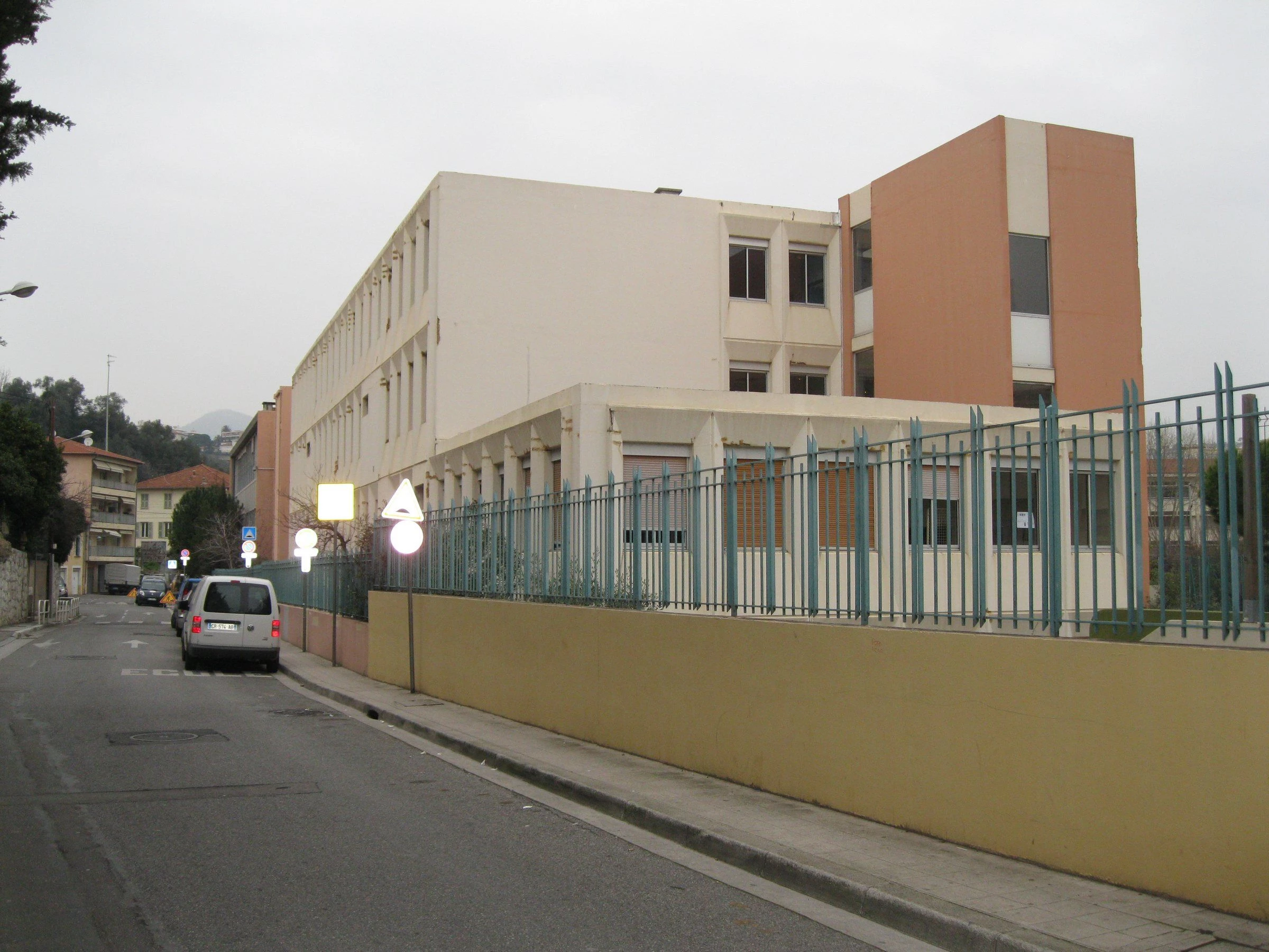 Simone Veil 中学丨法国尼斯丨Comte Vollenweider Architectes-35