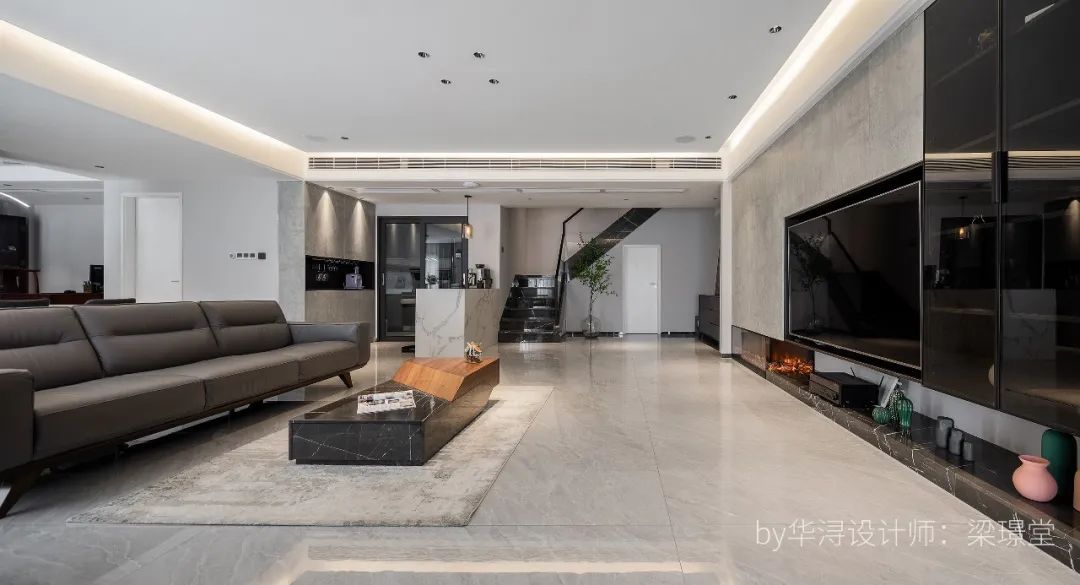 鑫润花园 · 现代简约复式楼的兴趣家居设计丨中国广州丨梁璟堂-1