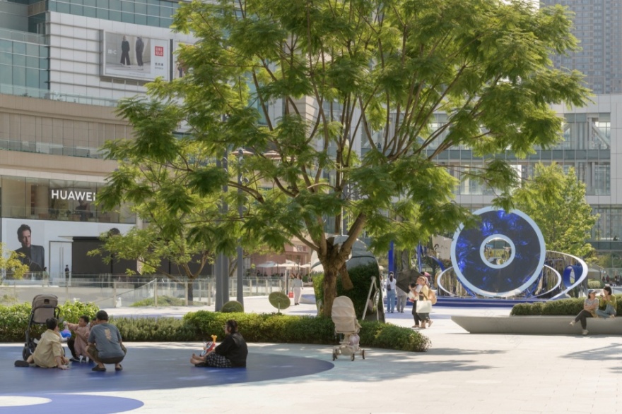 成都万象城公共广场改造设计丨中国成都丨扎哈·哈迪德建筑事务所,FLO景观设计事务所等-7