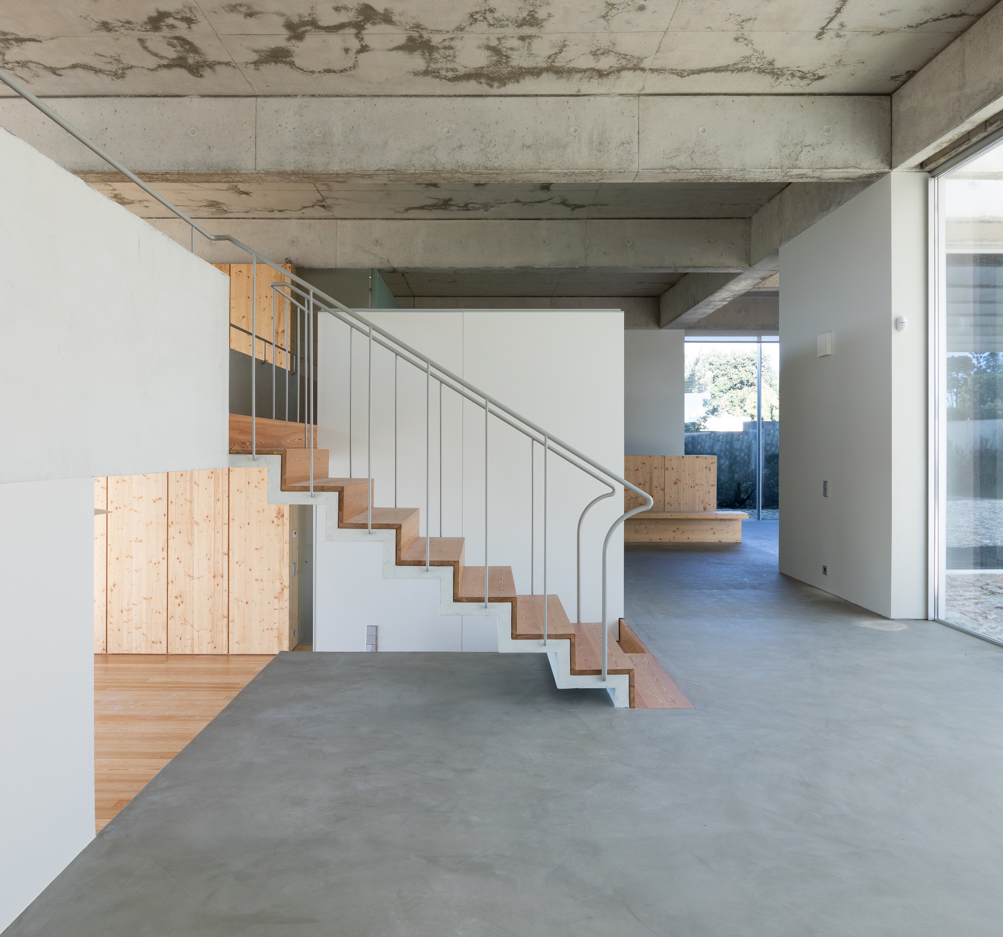 瓦拉达雷斯的房子丨葡萄牙丨Correia,Ragazzi Arquitectos-21