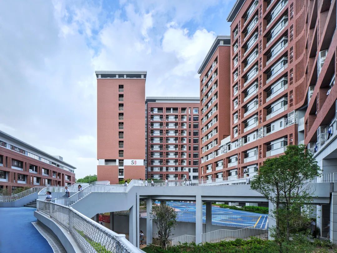 集群效应下的共享校园 · 深圳外国语高中园丨中国深圳丨同济大学建筑设计研究院(集团)有限公司-55