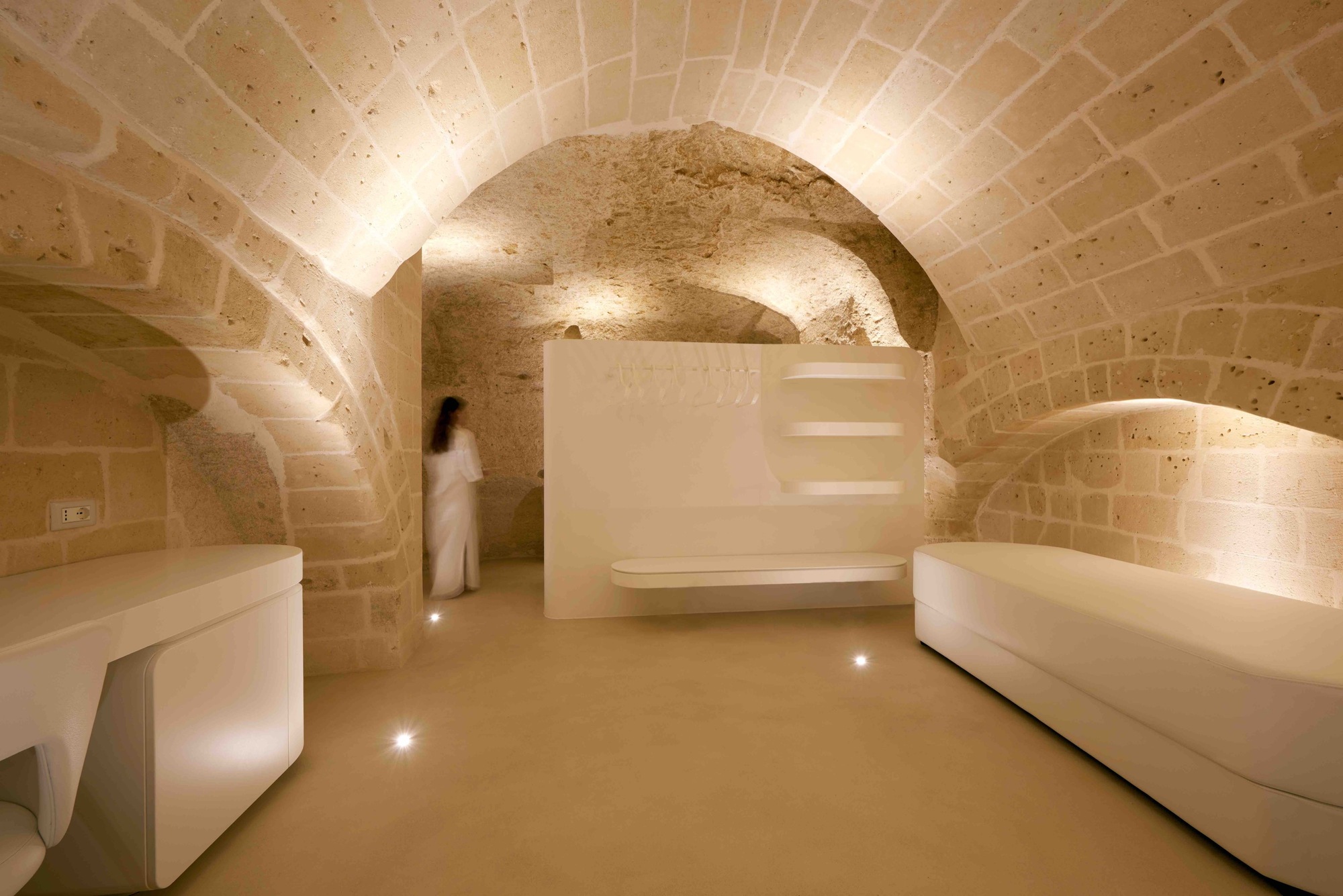 Aquatio Cave Luxury Hotel & SPA / Simone Micheli-48