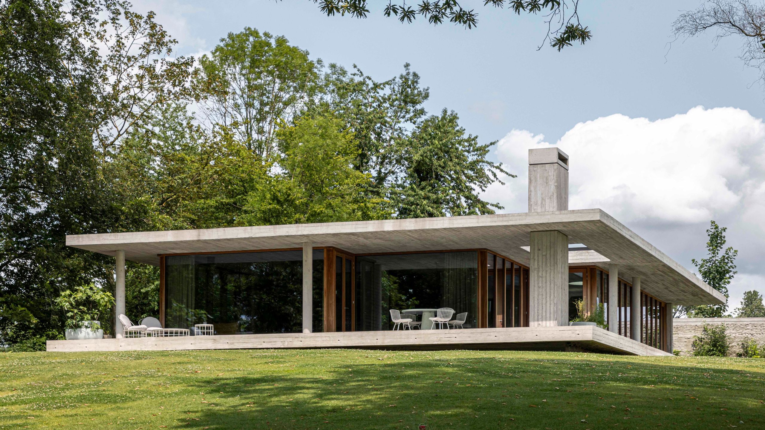 比利时无立面粗野主义住宅-2