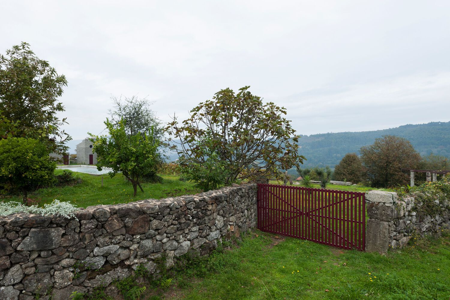 葡萄牙 Coura 简约度假屋丨Luís Peixoto-34