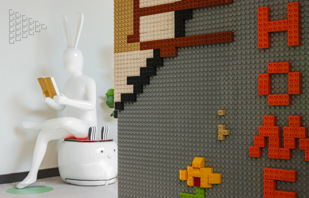 肇庆雅居乐香港城现代架空层空间设计丨中国肇庆丨鲲誉-23