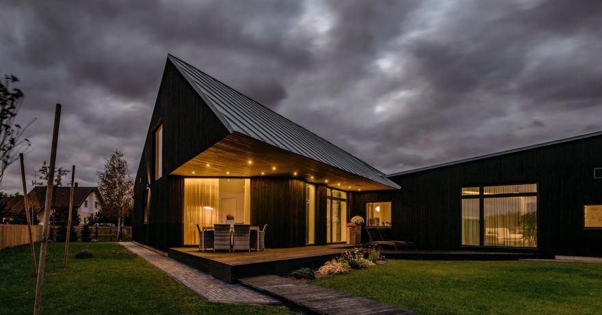 爱沙尼亚阳光追踪住宅,温暖与自然的共生-4