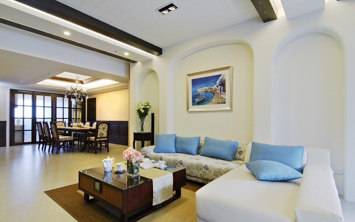 地中海风格度假屋，浪漫四柱床，斜屋顶木屋意象-4