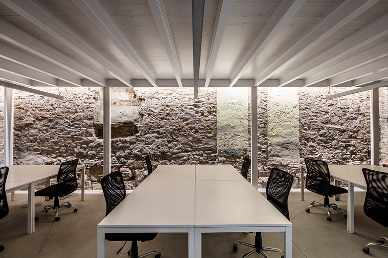 凯奇画廊+联合办公丨西班牙巴塞罗那丨sandy brunner Architecture-0